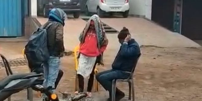 मौसम विभाग की चेतावनी के बीच कानपुर देहात में ठंड, सुबह कोहरे के साथ दिन में धूप