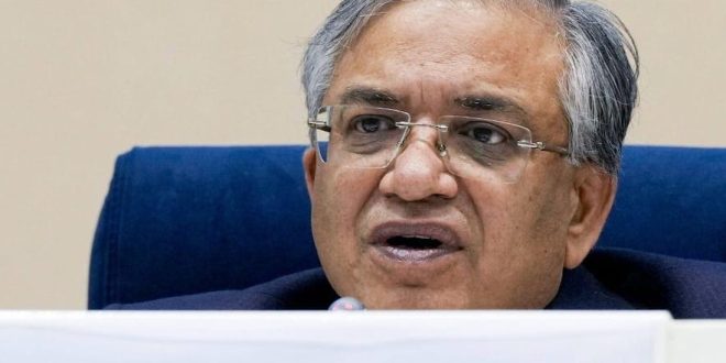 CEC Gyanesh Kumar के खिलाफ कार्रवाई की पहल, 73 सांसदों ने राज्यसभा में प्रस्ताव दिया