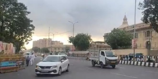 उमस से बेहाल हुआ लखनऊ, बादलों के बावजूद नहीं मिली राहत; तापमान 40°C तक पहुंचने के संकेत