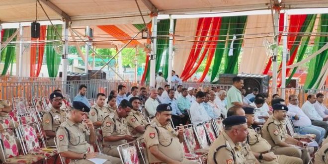 सुल्तानपुर दौरे पर CM योगी, 600 करोड़ की परियोजनाओं का करेंगे शुभारंभ; विपक्ष के सवाल भी चर्चा में