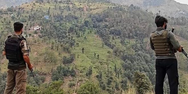 जम्मू-कश्मीर सीमा पर संदिग्ध पाकिस्तानी ड्रोन दिखने से हाई अलर्ट, राजौरी और सांबा में सघन सर्च ऑपरेशन