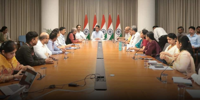 शिक्षा मंत्रालय का कार्यभार संभालने के बाद बोले प्रह्लाद जोशी- देशहित में पूरी ईमानदारी से करूंगा काम